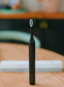 review of SURI toothbrush