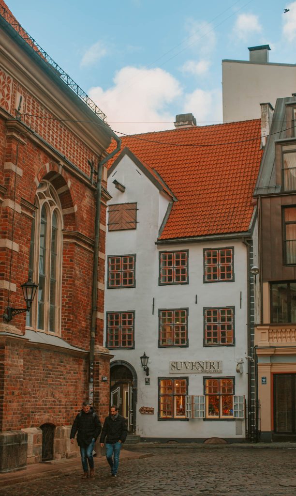 riga vs tallinn