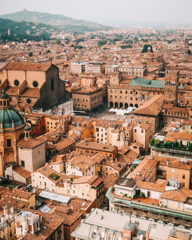 is bologna worth visiting
